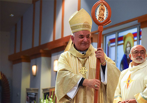 Hundreds Gather For Honorary Mass Of Bishop Barnes Episcopal